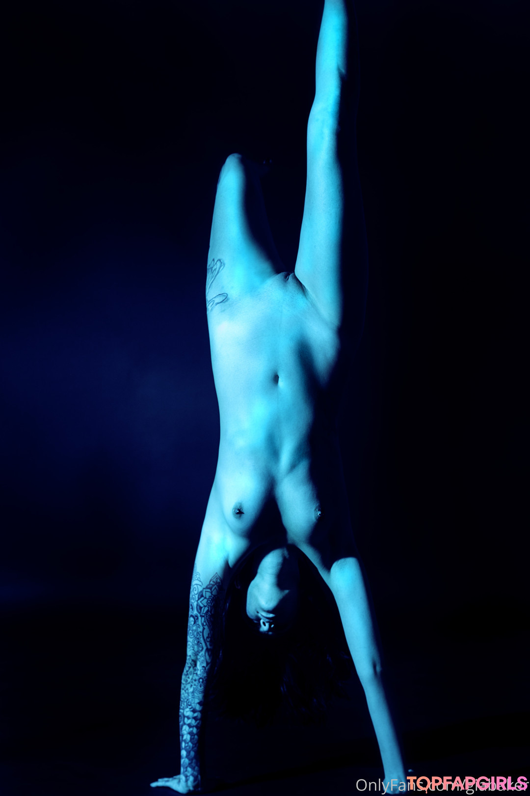 Naakte gelekte OnlyFans-foto van Gia Baker #635