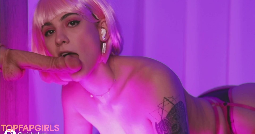 Naakte gelekte OnlyFans-foto van Gia Baker #718