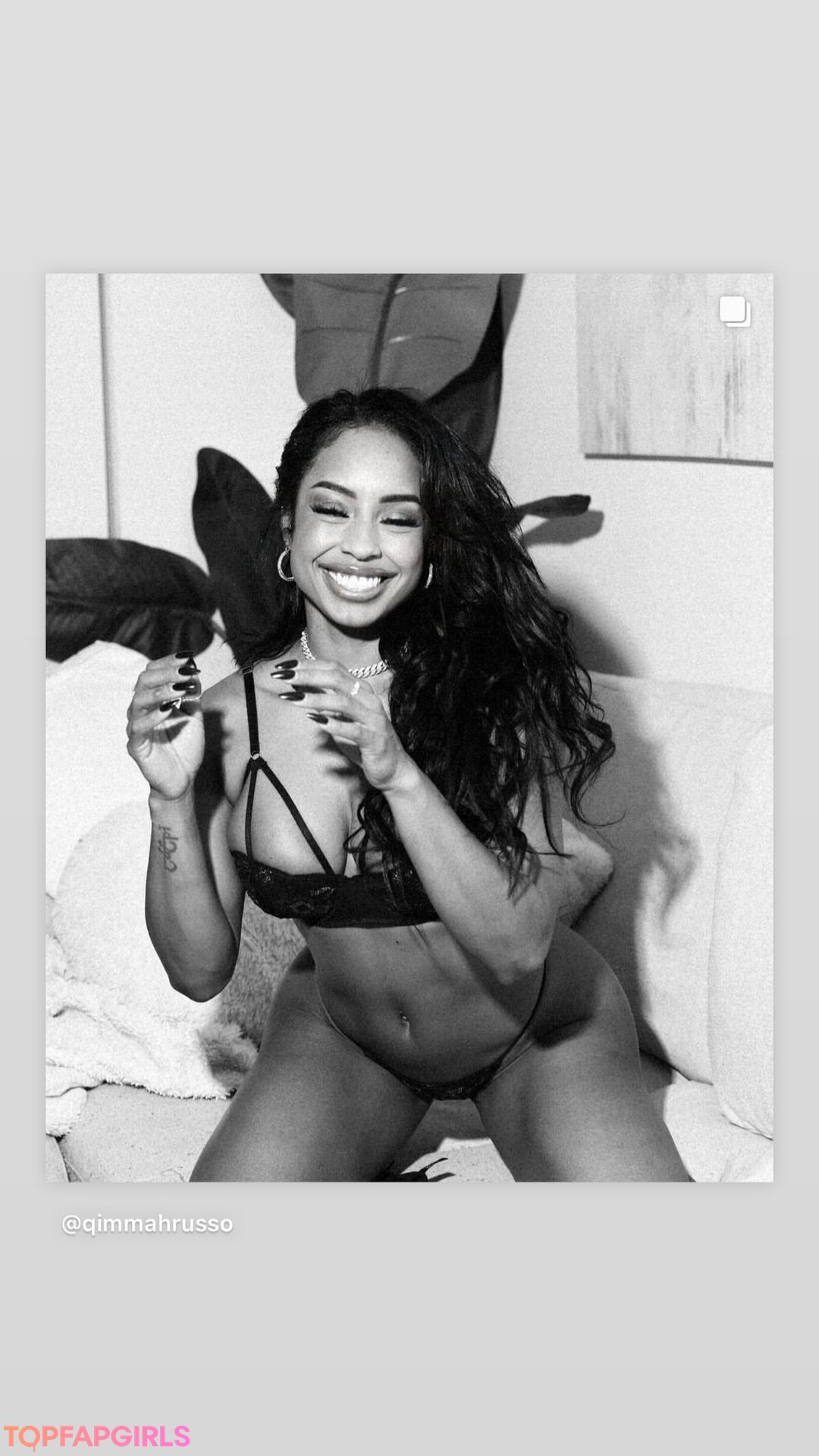 Naakte gelekte OnlyFans-foto van Qimmah Russo #651