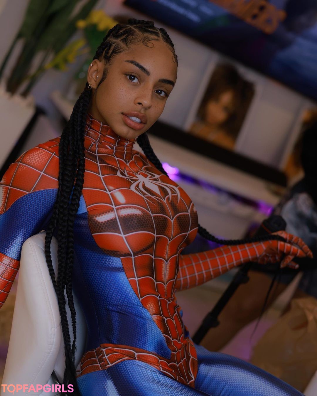 Naakte gelekte OnlyFans-foto van Qimmah Russo #1114