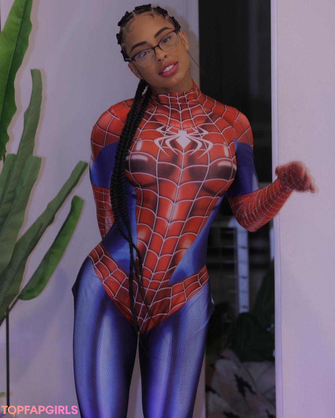 Naakte gelekte OnlyFans-foto van Qimmah Russo #1119