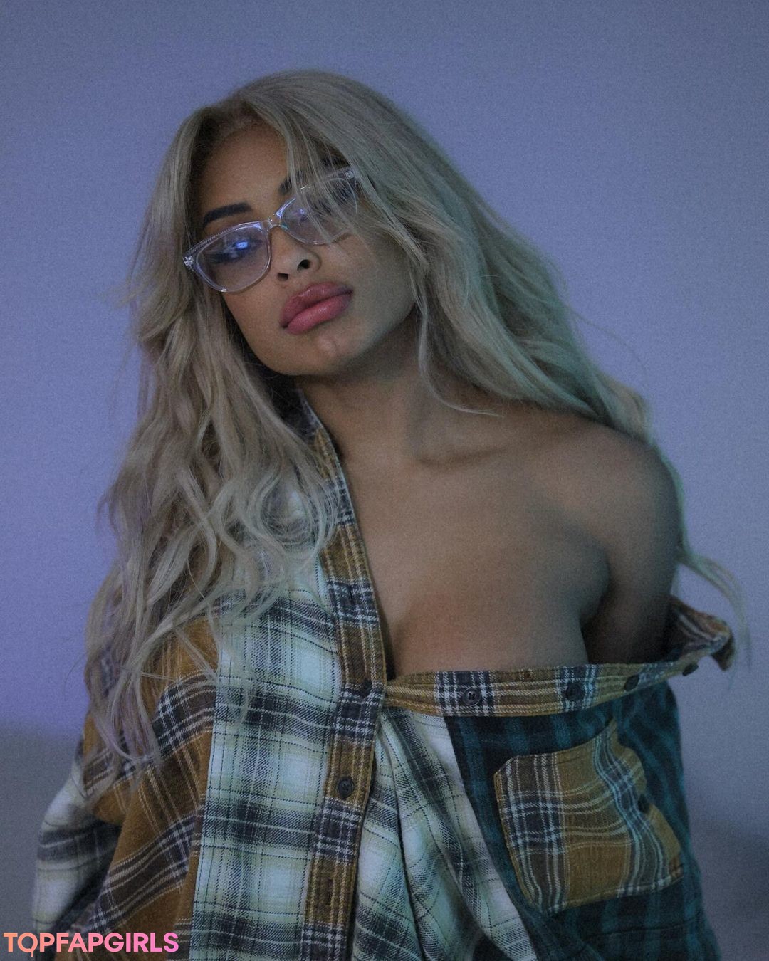 Naakte gelekte OnlyFans-foto van Qimmah Russo #1162