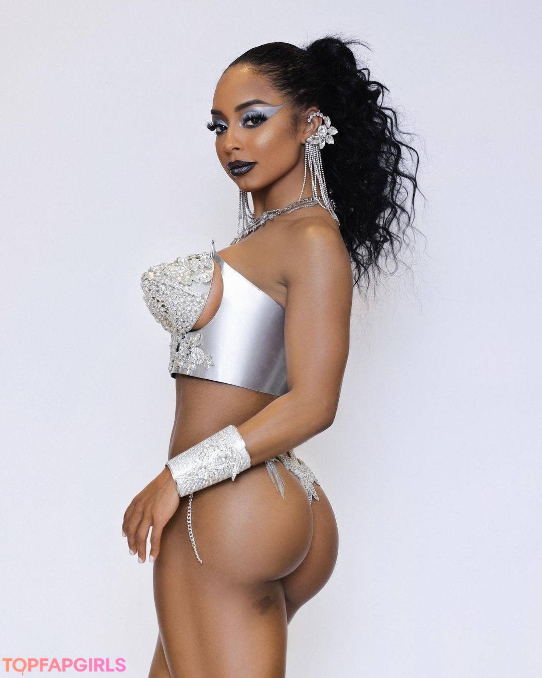 Naakte gelekte OnlyFans-foto van Qimmah Russo #1185
