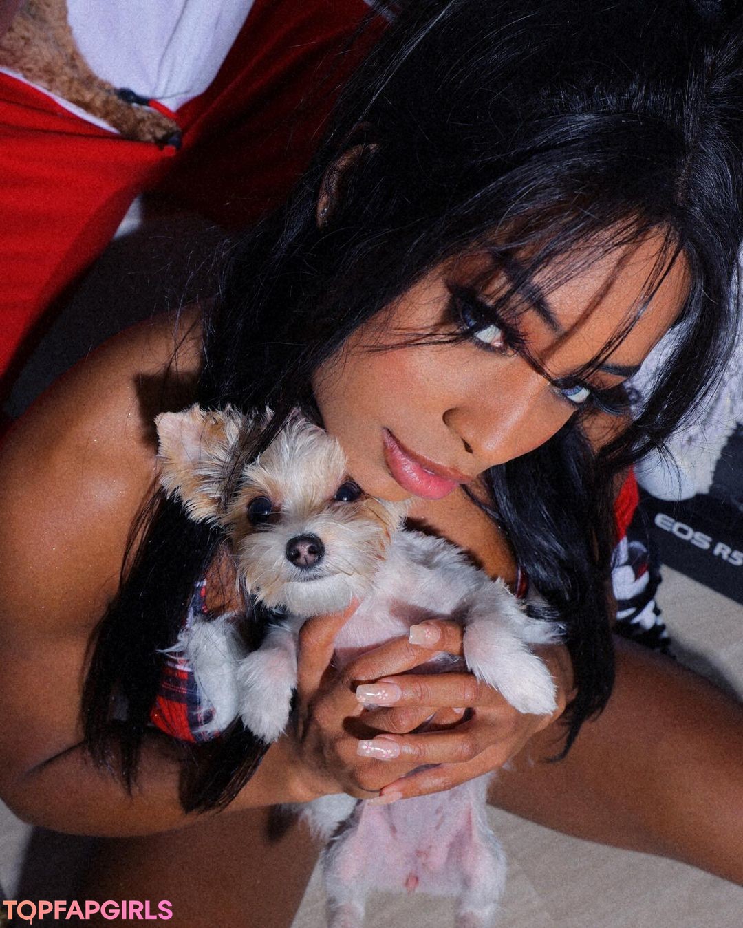 Naakte gelekte OnlyFans-foto van Qimmah Russo #1233