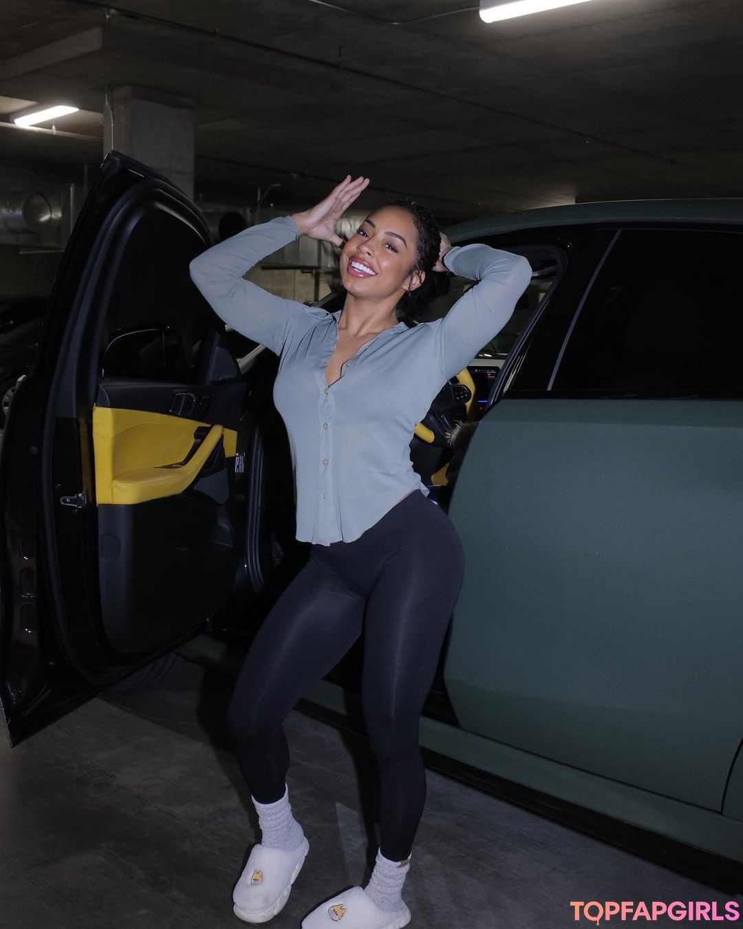 Naakte gelekte OnlyFans-foto van Qimmah Russo #1237