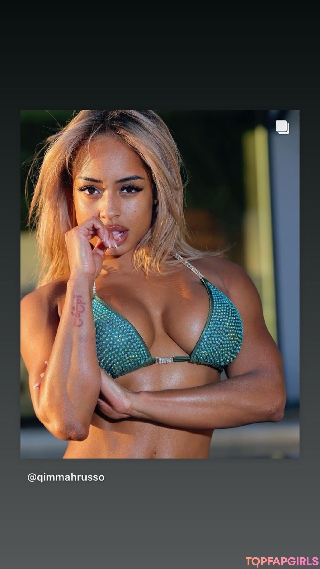 Naakte gelekte OnlyFans-foto van Qimmah Russo #1502