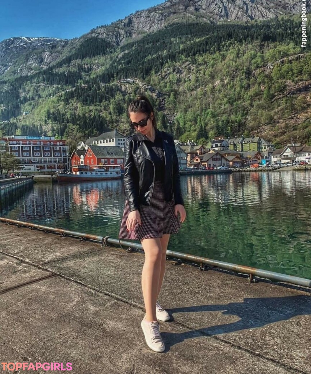 Naakte gelekte OnlyFans-foto van Giulia Daqna #142