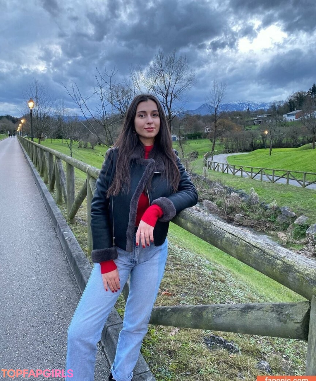 Naakte gelekte OnlyFans-foto van Giulia Daqna #250