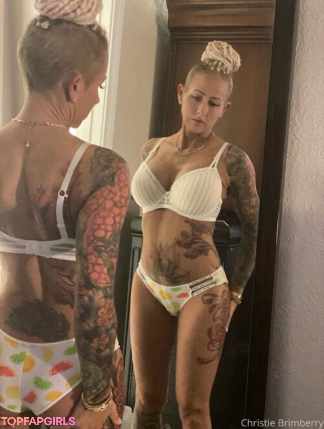Naakte gelekte OnlyFans-foto van Christie Brimberry #218