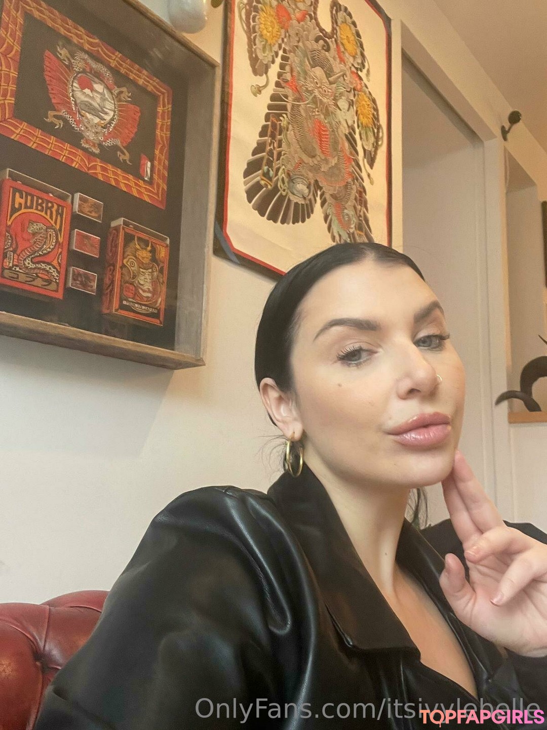 Naakte gelekte OnlyFans-foto van Ivy Lebelle #183