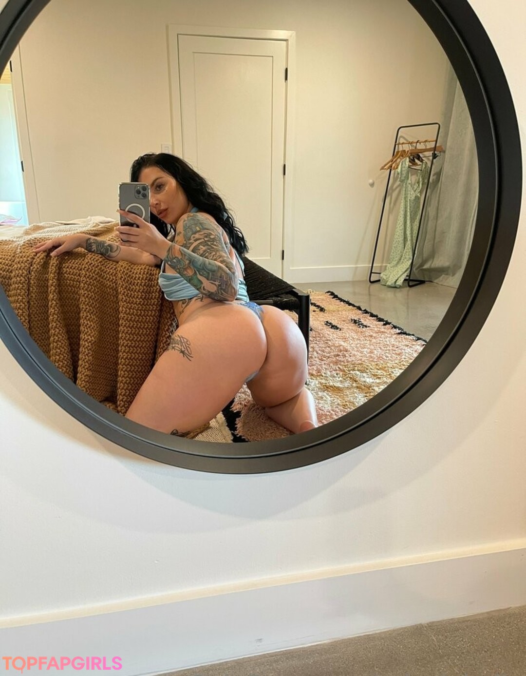 Naakte gelekte OnlyFans-foto van Ivy Lebelle #593