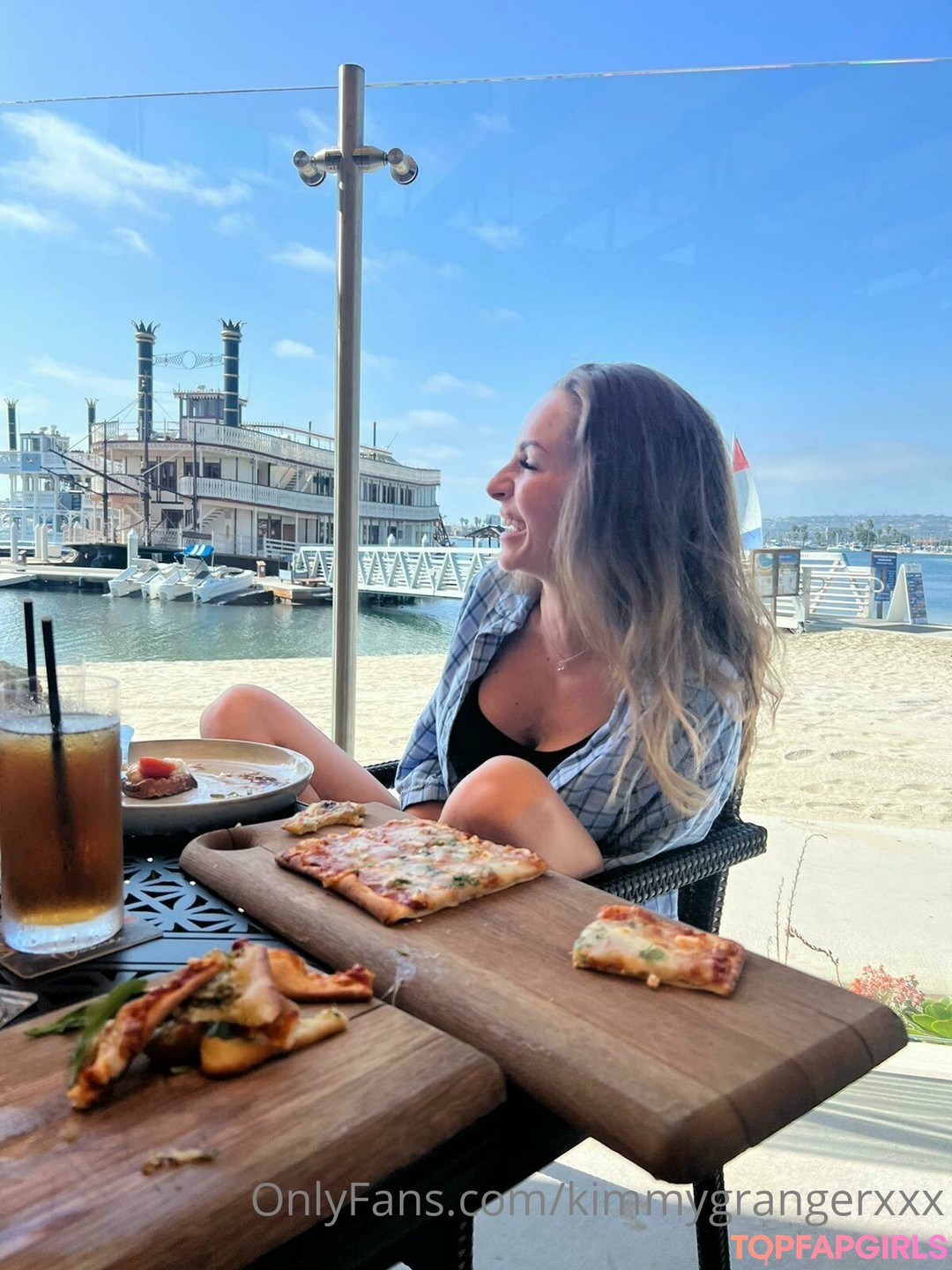 Naakte gelekte OnlyFans-foto van Kimmy Granger #264