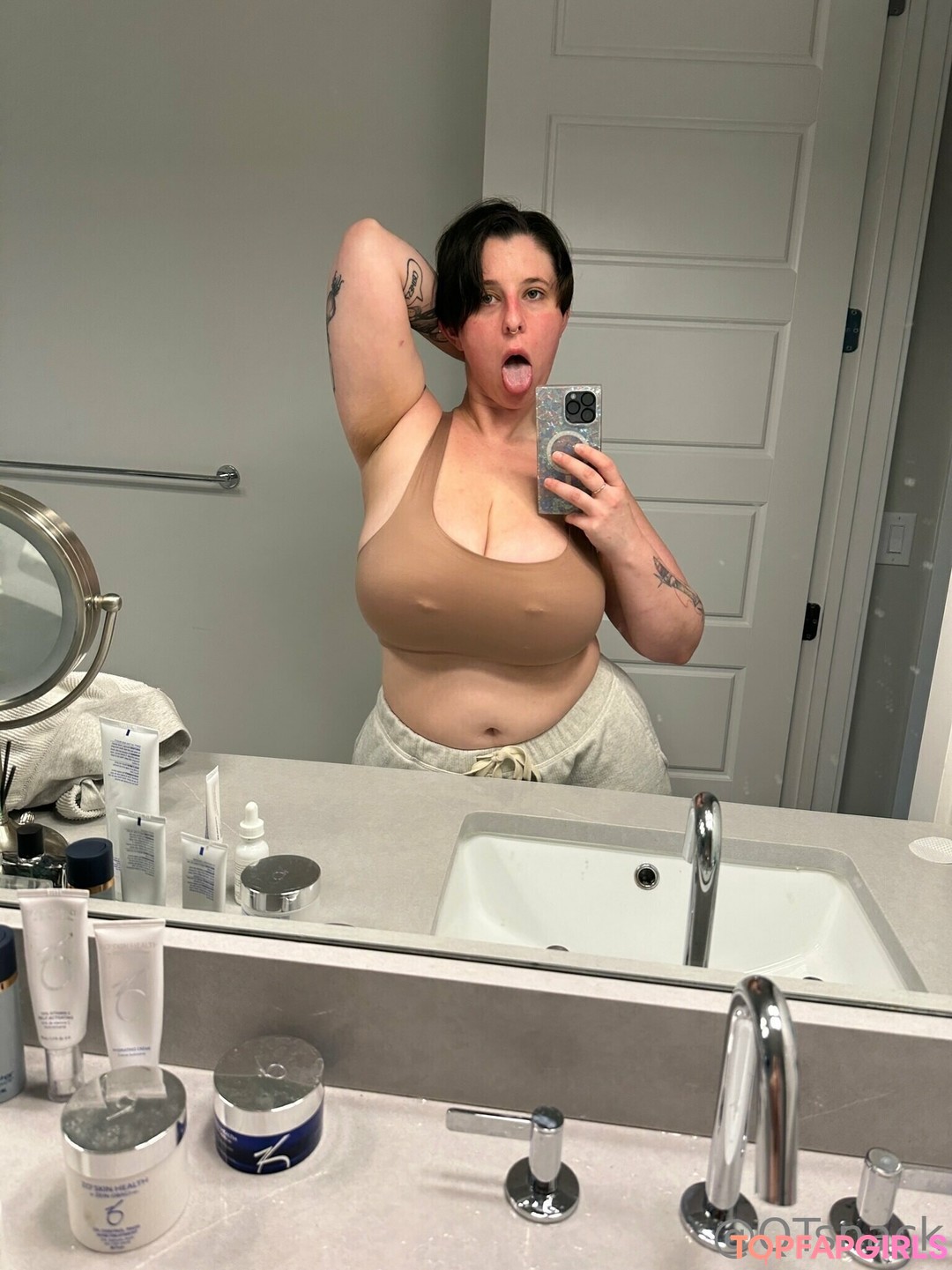 Naakte gelekte OnlyFans-foto van Qtsnack #322