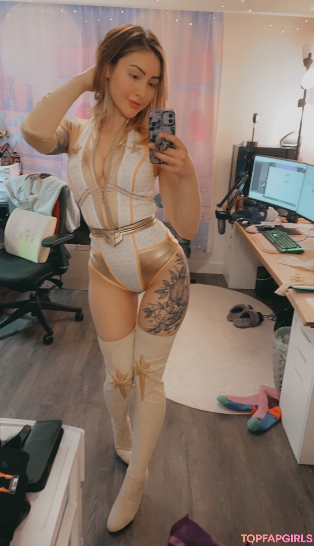 Naakte gelekte OnlyFans-foto van Luxlo #1007