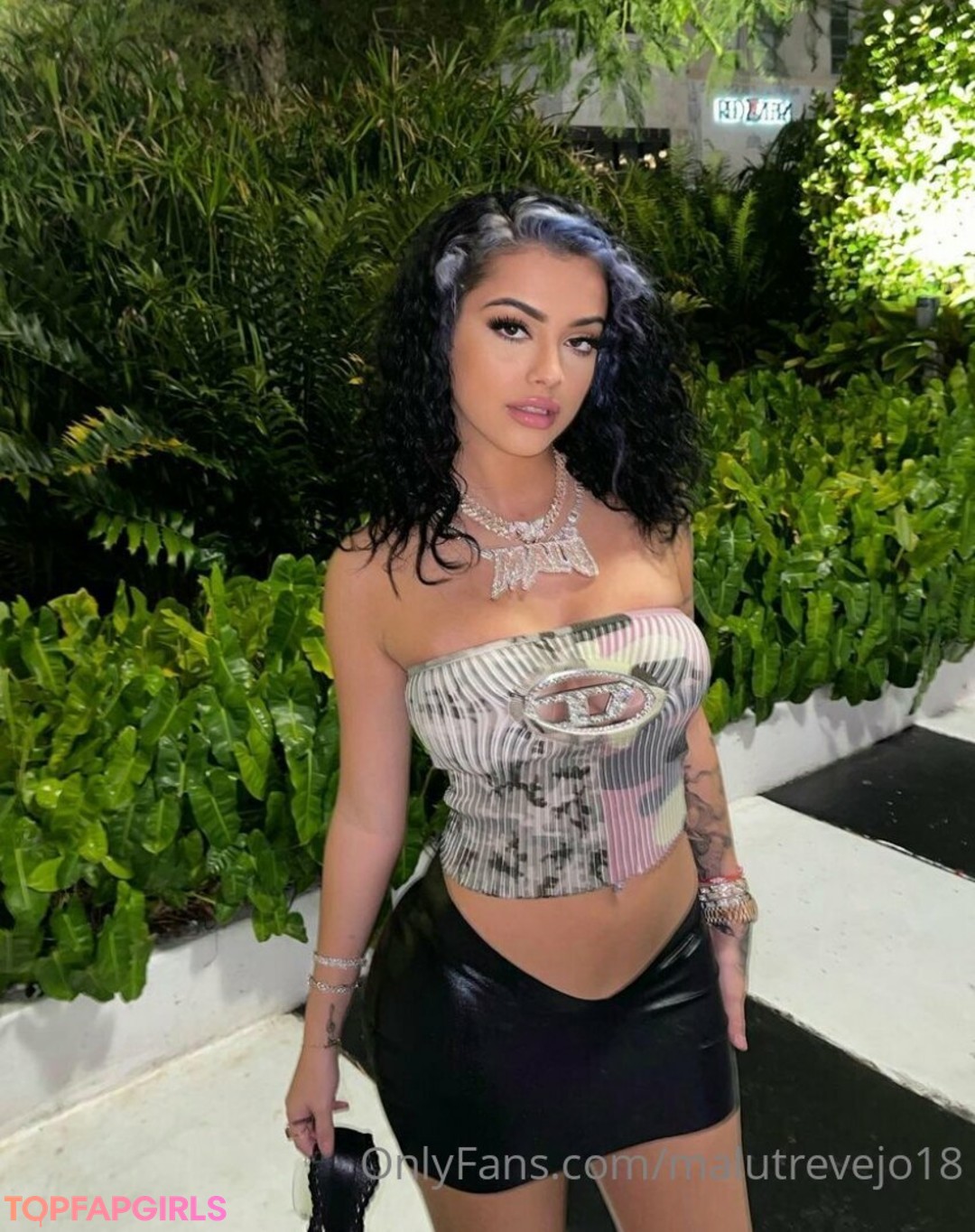 Naakte gelekte OnlyFans-foto van Malu Trevejo #405