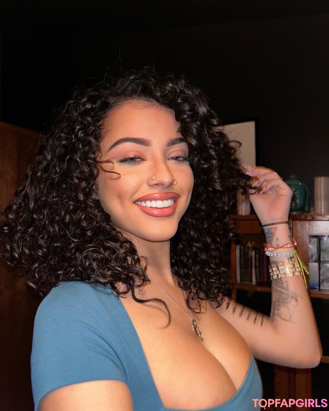 Naakte gelekte OnlyFans-foto van Malu Trevejo #943
