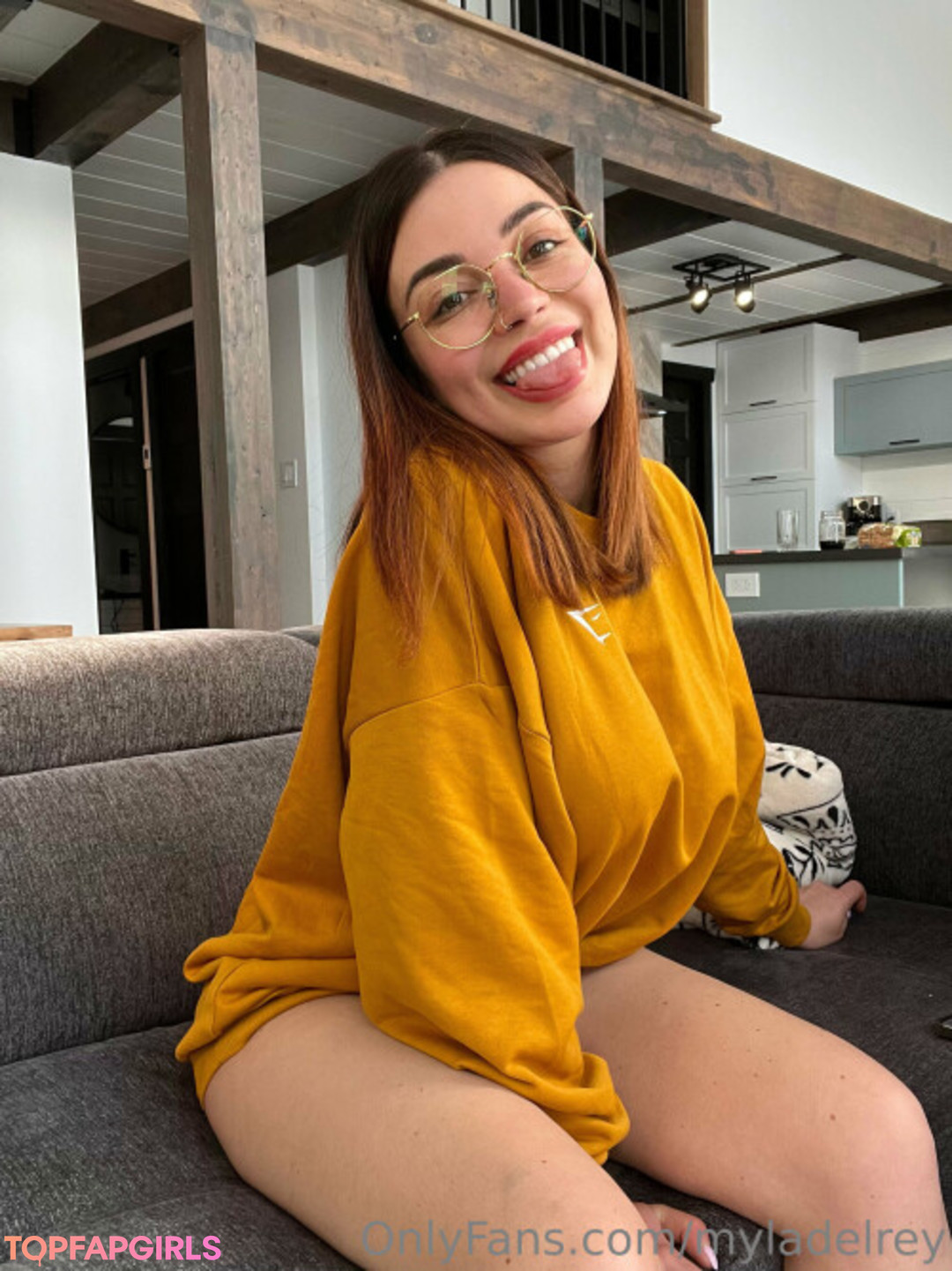 Naakte gelekte OnlyFans-foto van Myla Del Rey #31