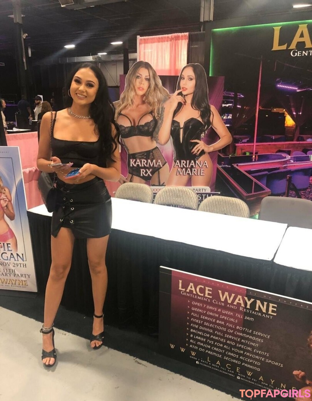 Naakte gelekte OnlyFans-foto van Ariana Marie #697