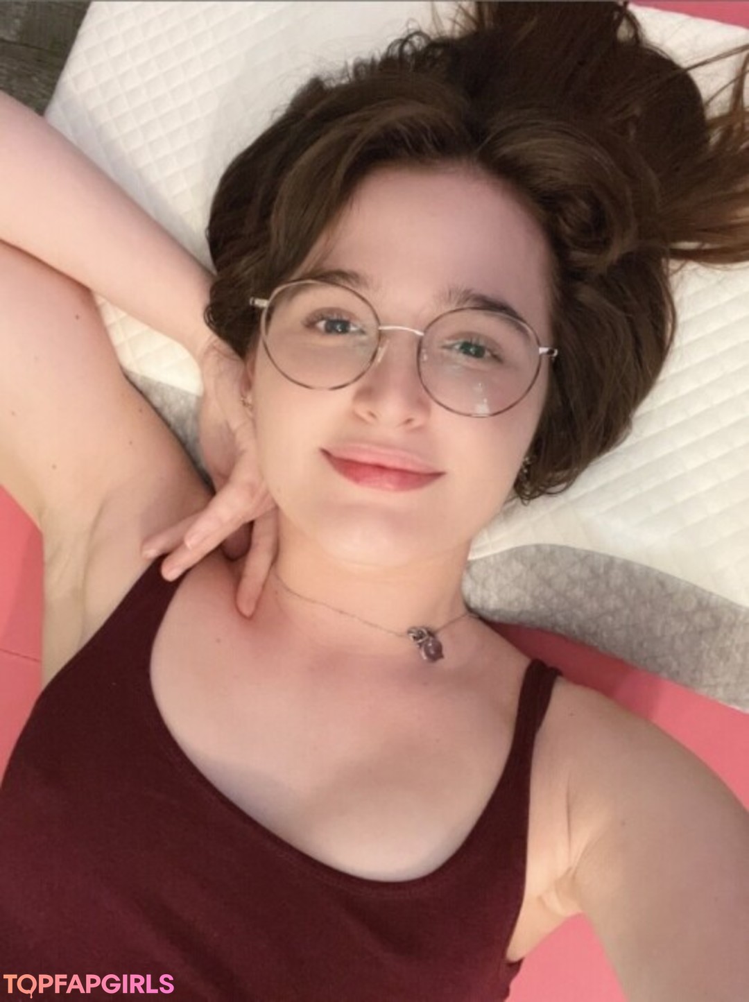 Naakte gelekte OnlyFans-foto van Rlrunescapegf #136