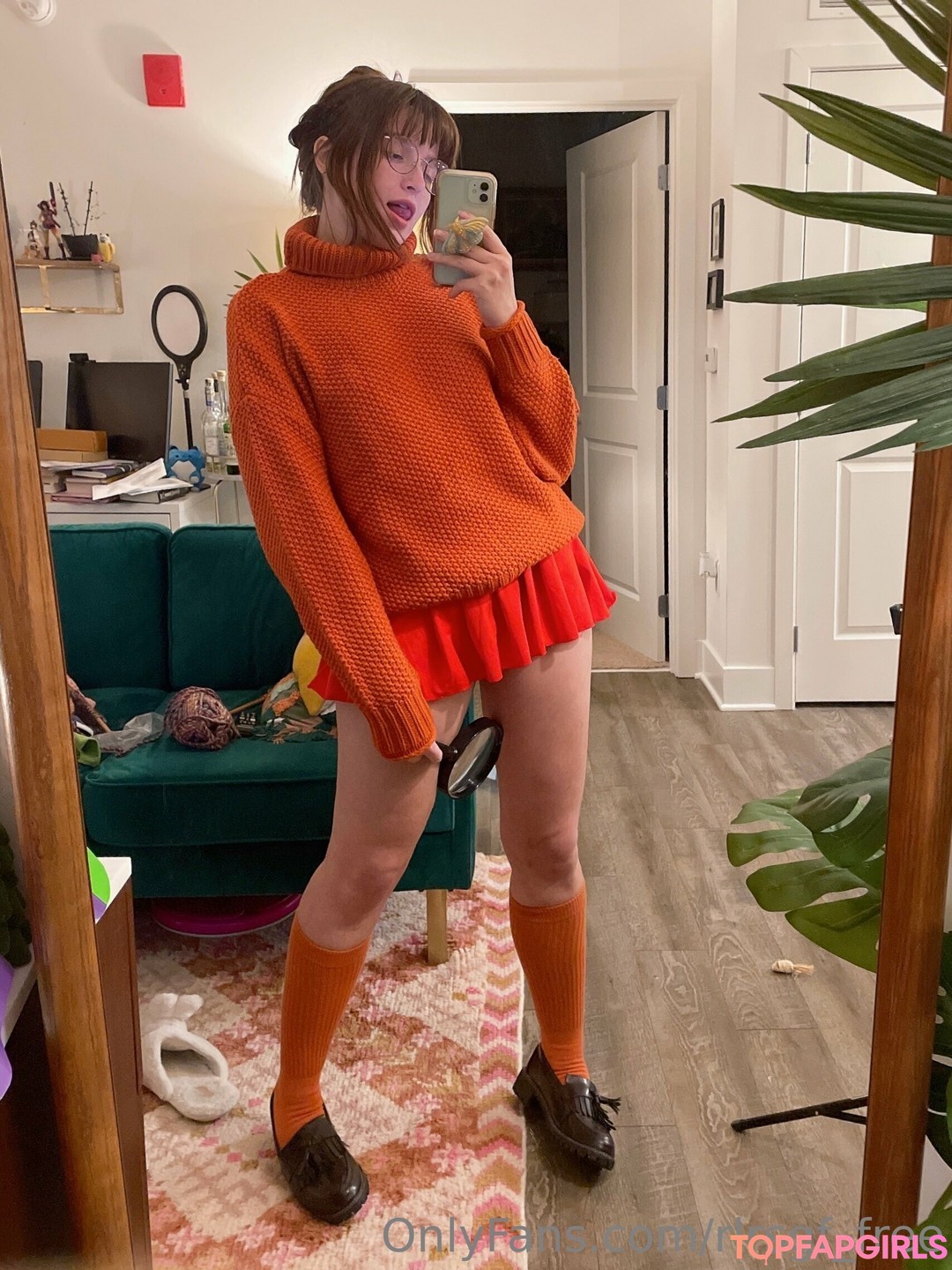 Naakte gelekte OnlyFans-foto van Rlrunescapegf #1446