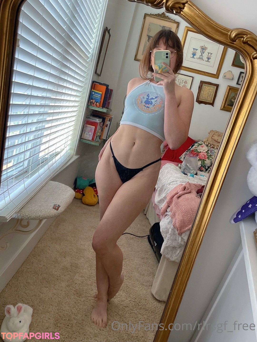 Naakte gelekte OnlyFans-foto van Rlrunescapegf #477