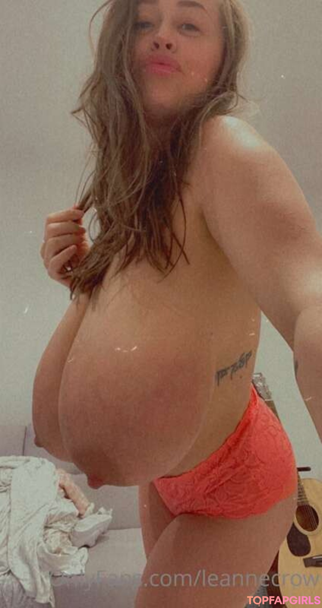 Naakte gelekte OnlyFans-foto van Leanne Crow #331