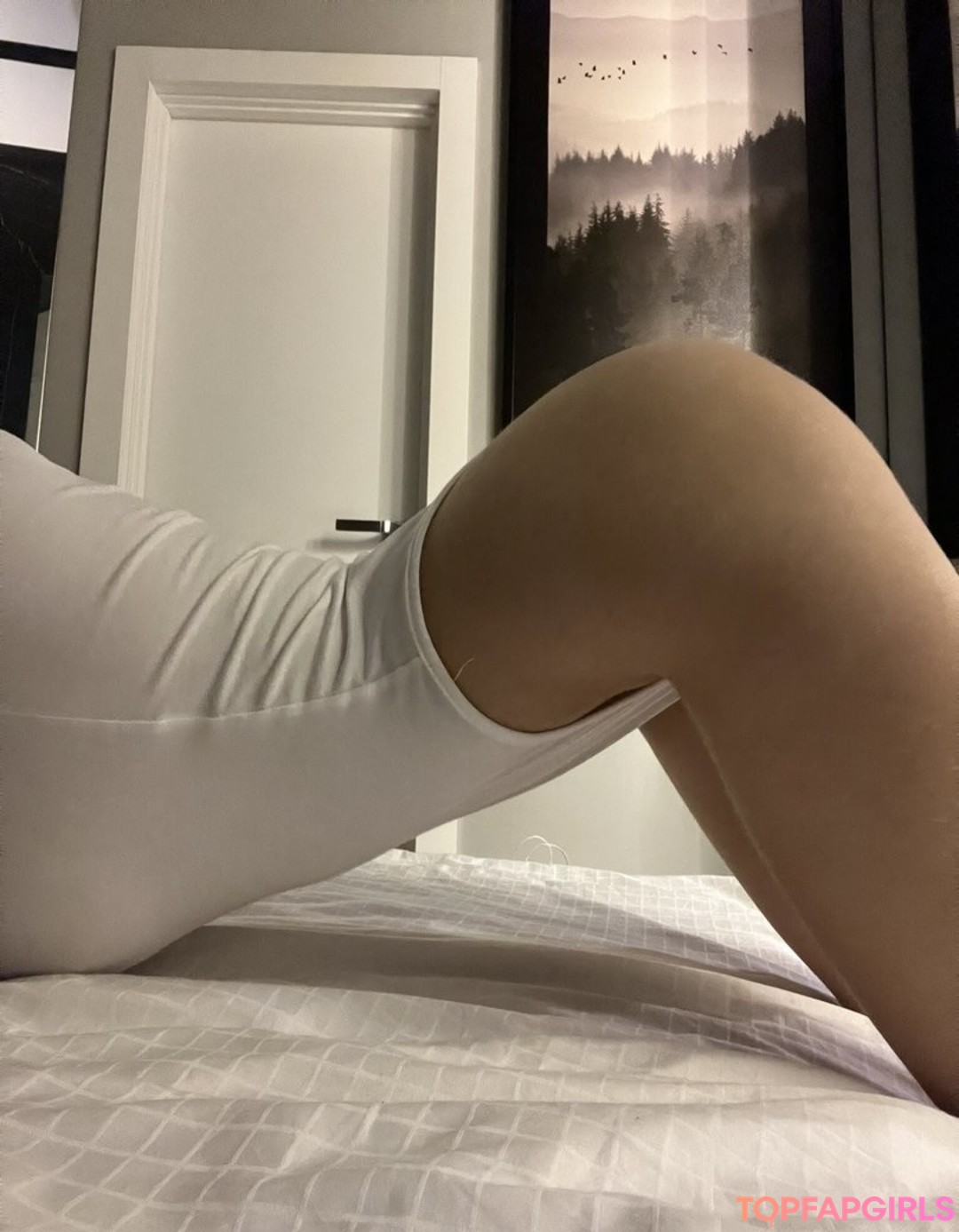 Naakte gelekte OnlyFans-foto van Mila Amour #1213
