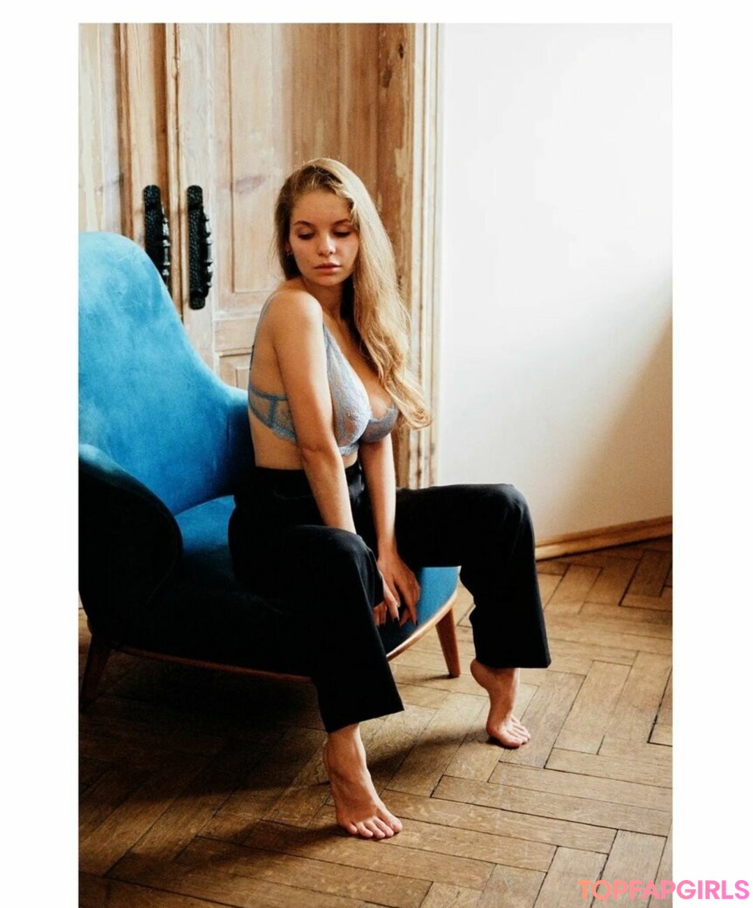 Naakte gelekte OnlyFans-foto van Mila Amour #1636