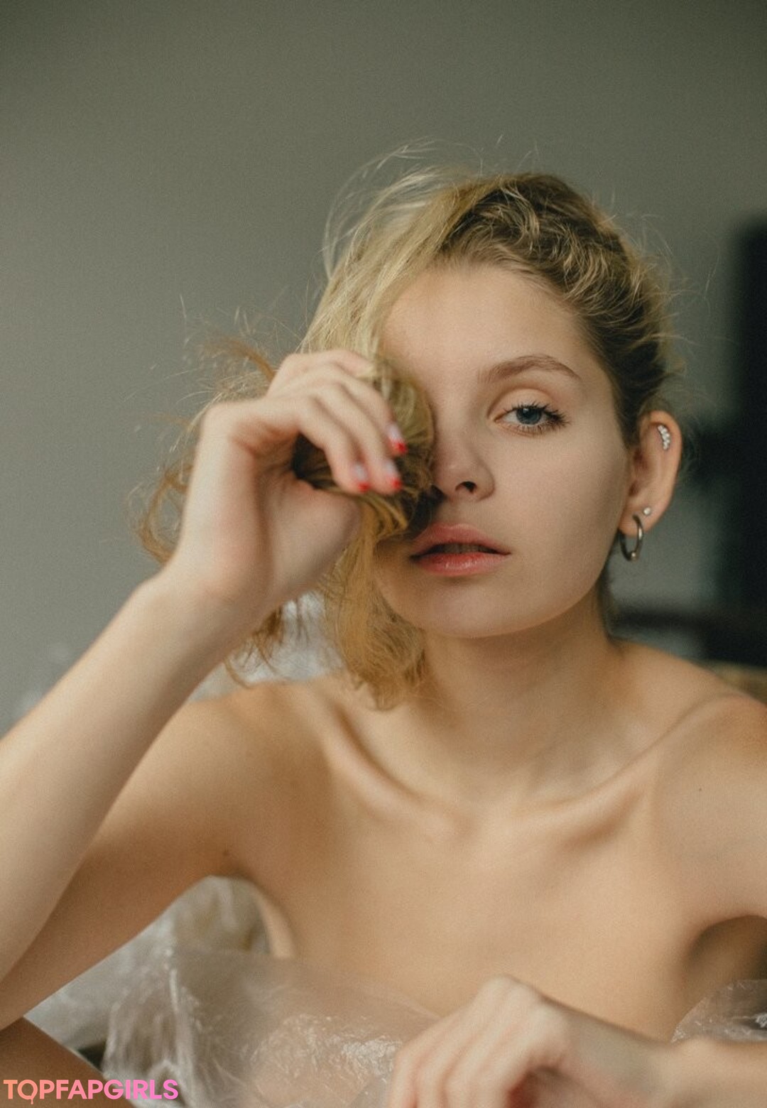 Naakte gelekte OnlyFans-foto van Mila Amour #2068