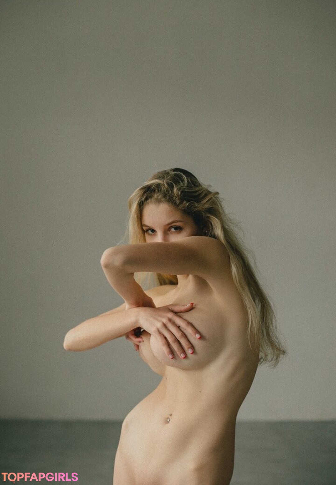 Naakte gelekte OnlyFans-foto van Mila Amour #2120