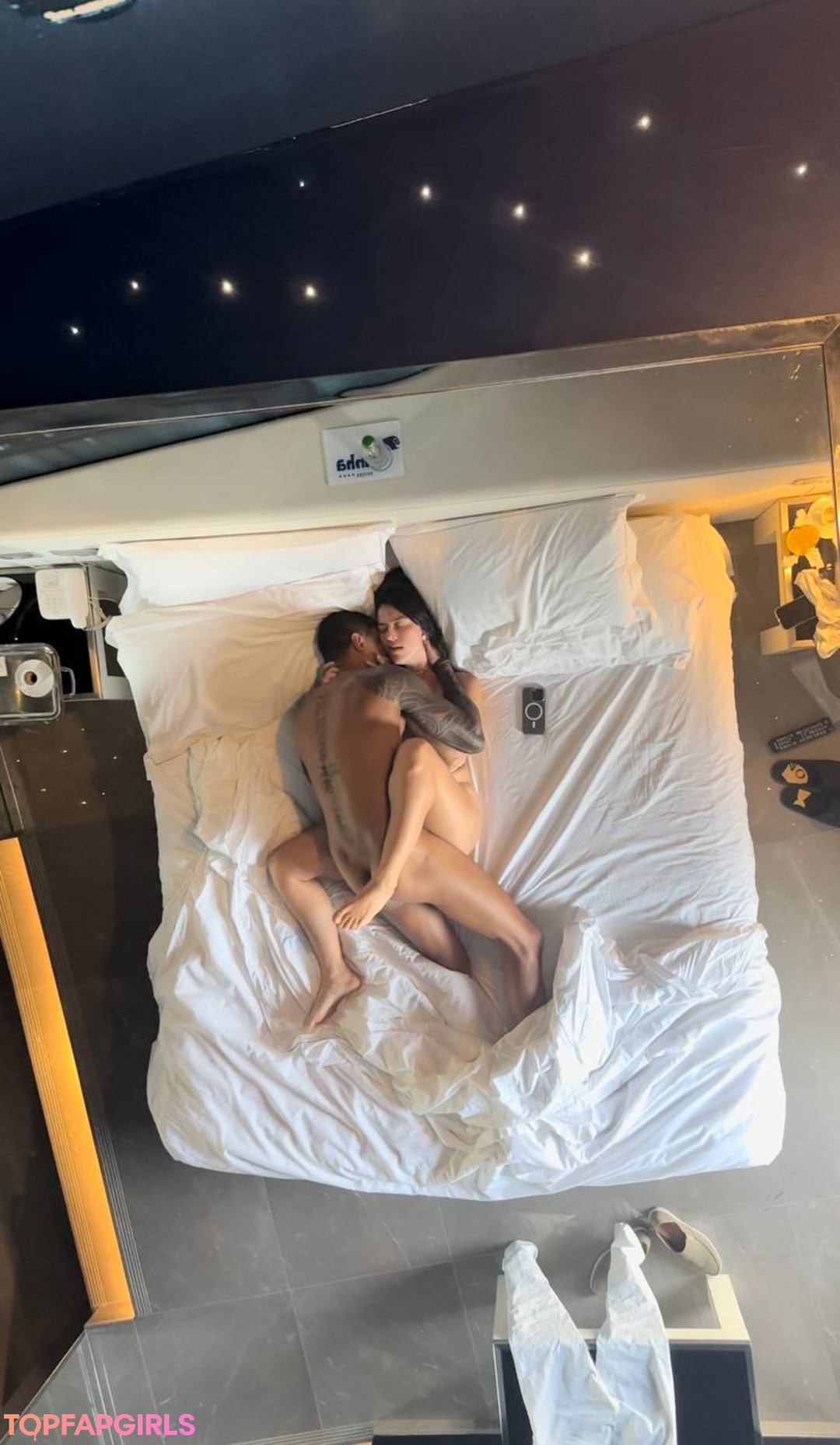 Naakte gelekte OnlyFans-foto van Madalina Loana Filip #2165