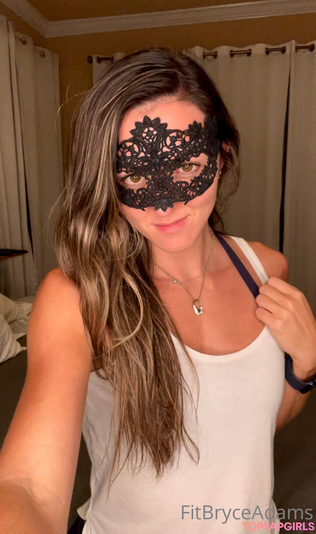 Naakte gelekte OnlyFans-foto van Bryce Adams #473