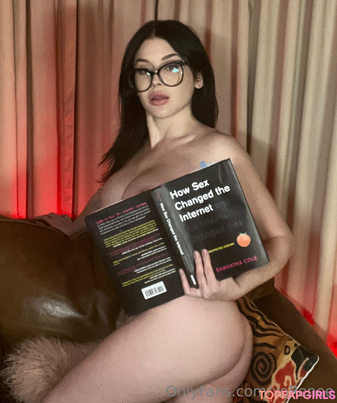 Naakte gelekte OnlyFans-foto van Renee Olstead #554