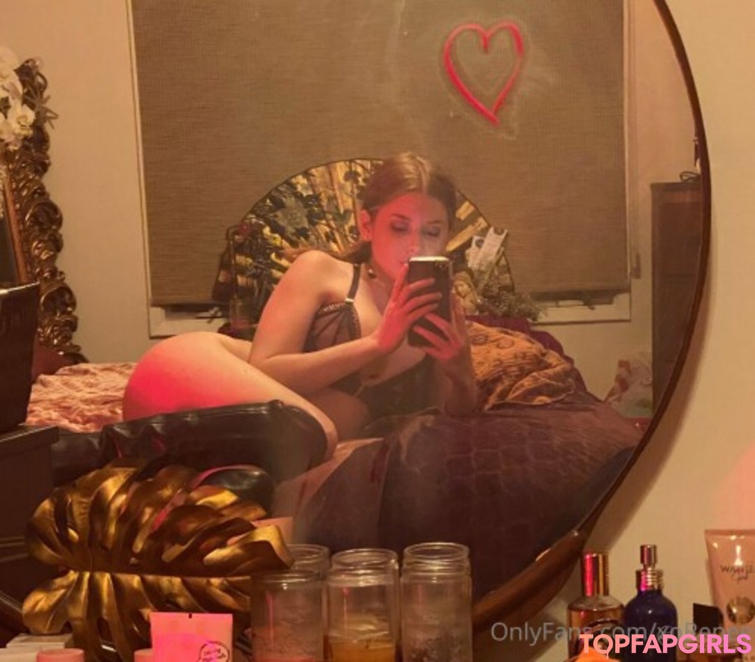 Naakte gelekte OnlyFans-foto van Renee Olstead #199