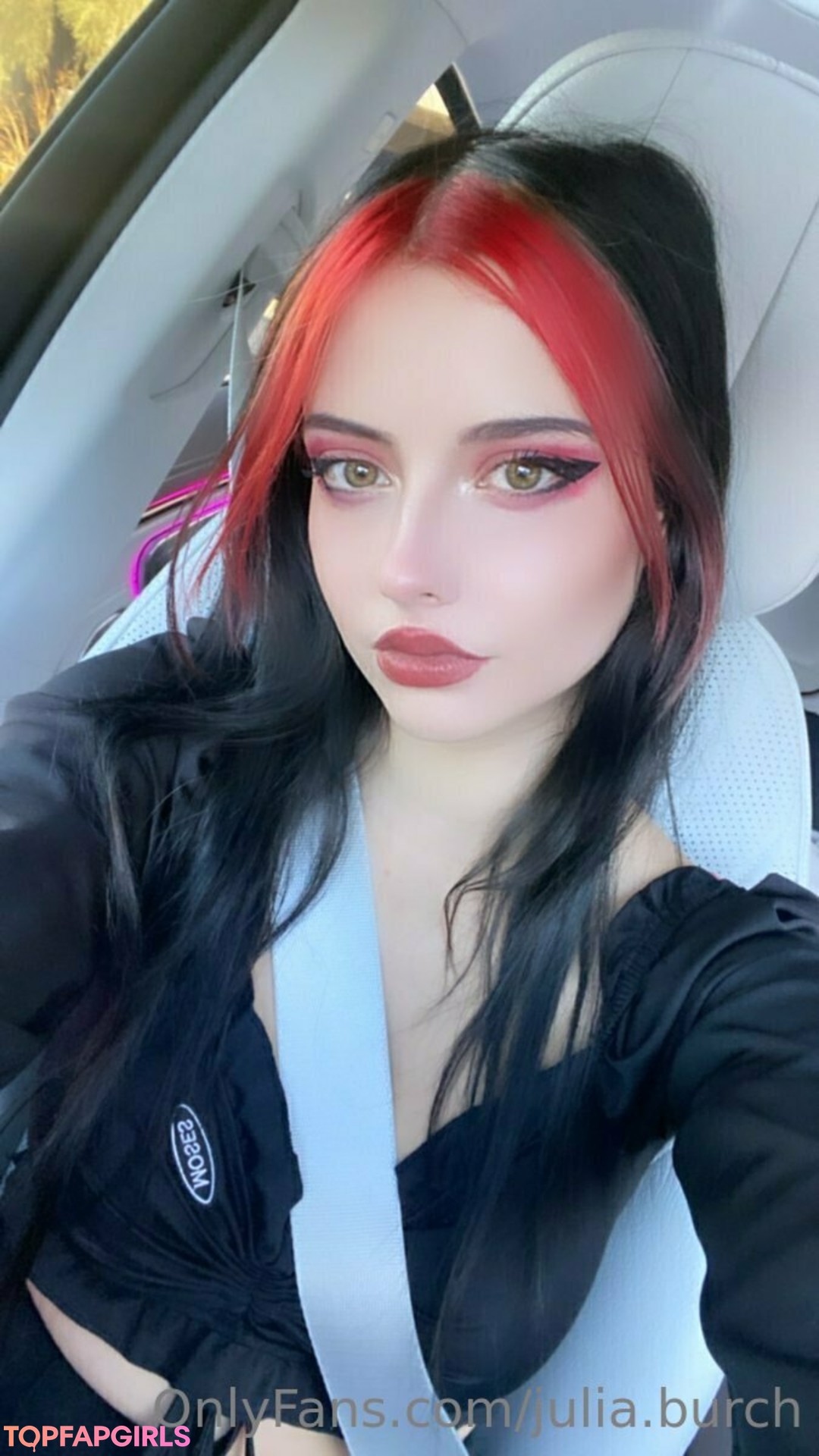 Naakte gelekte OnlyFans-foto van Burch Twins #2242