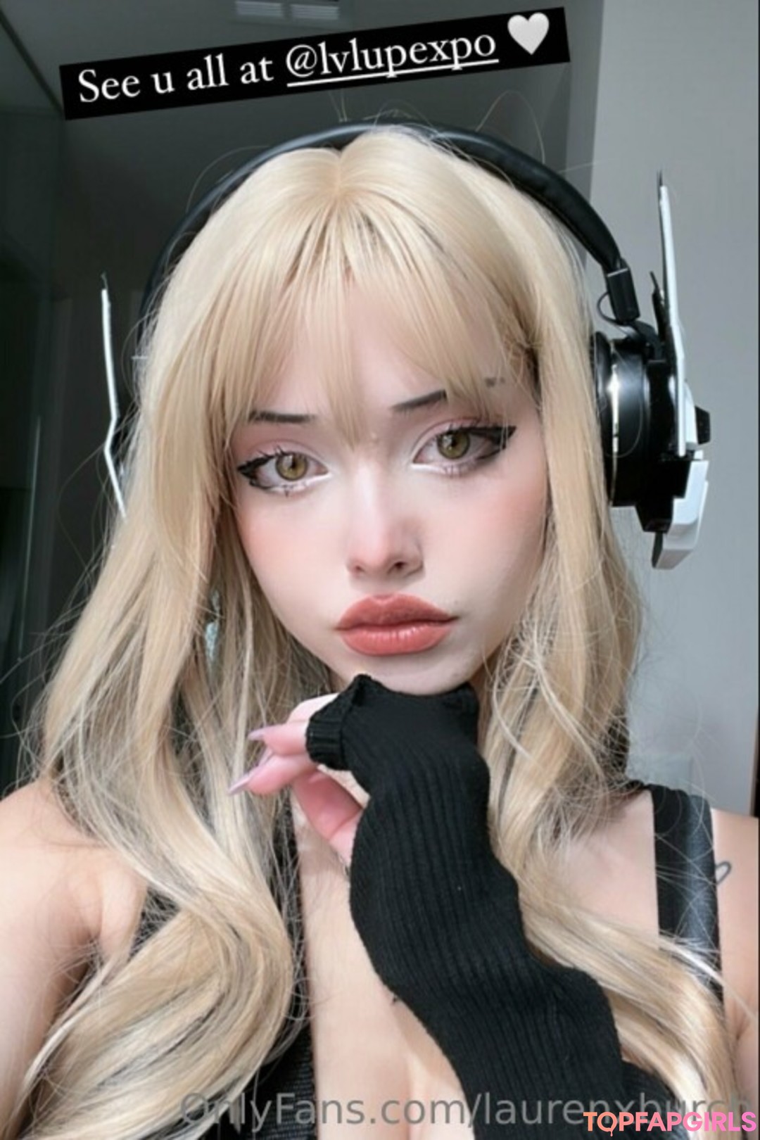 Naakte gelekte OnlyFans-foto van Burch Twins #419