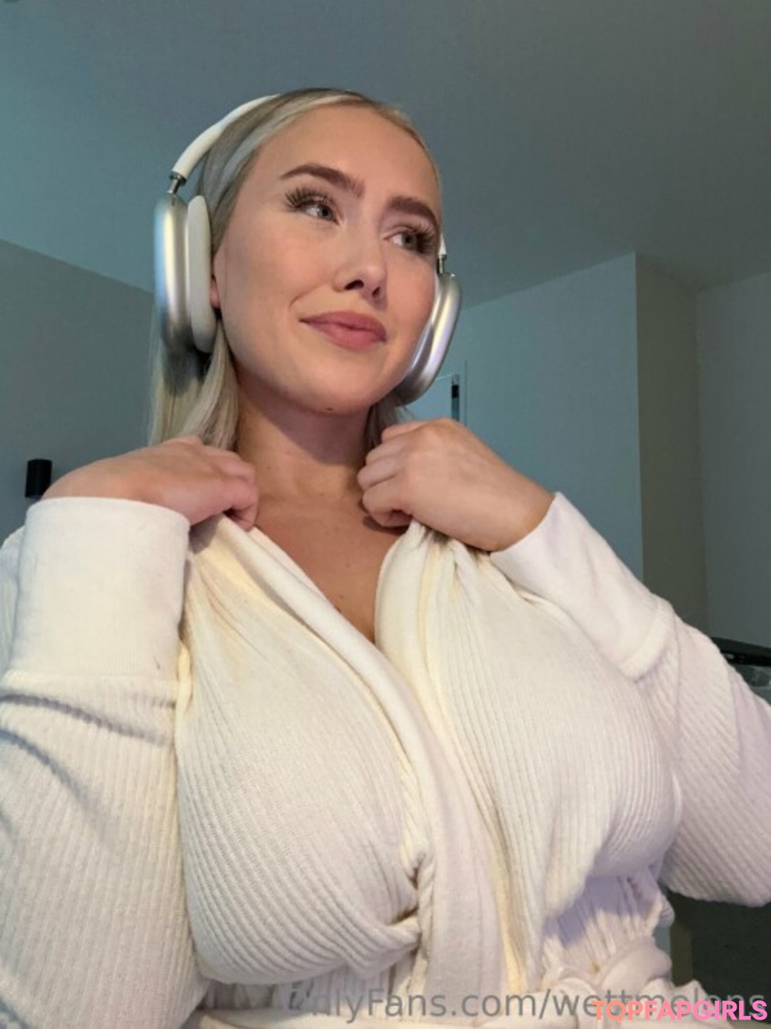 Naakte gelekte OnlyFans-foto van Wettmelons #406