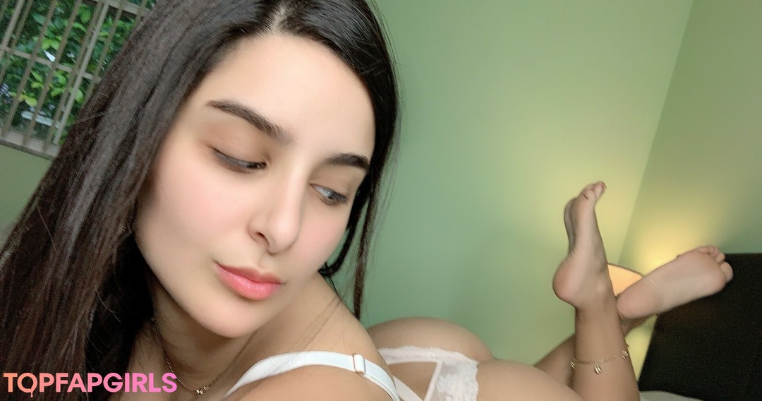 Naakte gelekte OnlyFans-foto van Rosa Verte #118