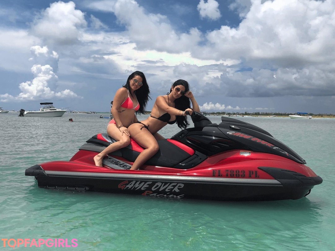 Naakte gelekte OnlyFans-foto van Rosa Verte #18