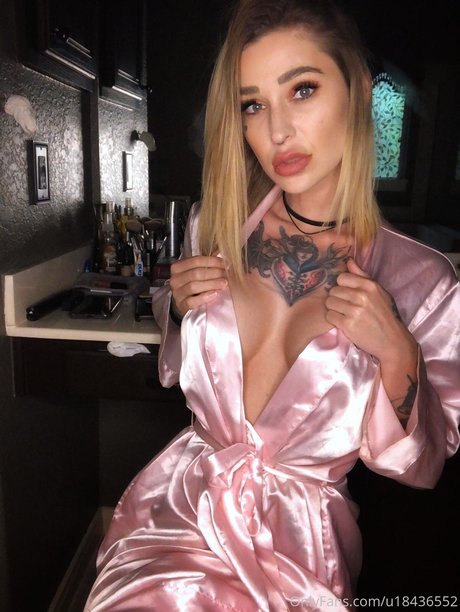 Kleio Valentien