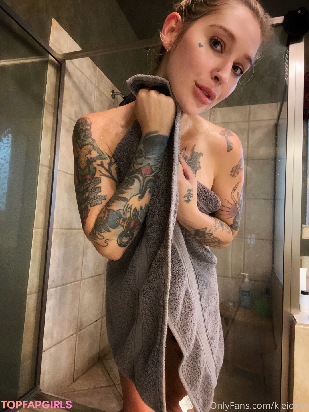 Naakte gelekte OnlyFans-foto van Kleio Valentien #368