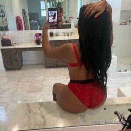 Yasmine Lopez