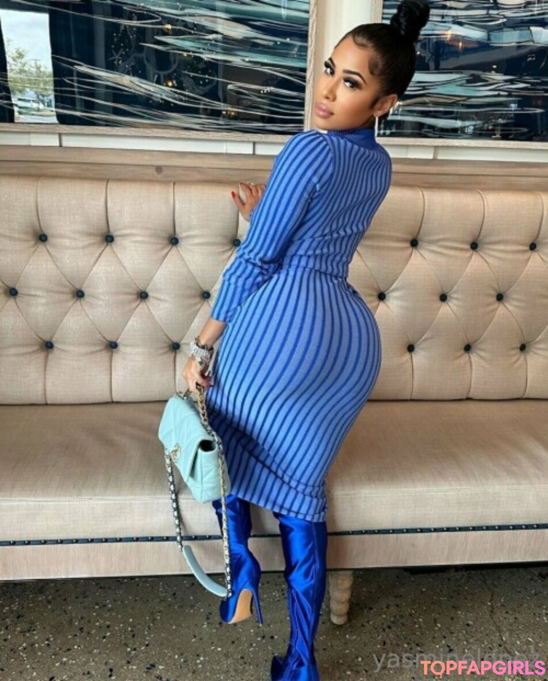 Naakte gelekte OnlyFans-foto van Yasmine Lopez #172