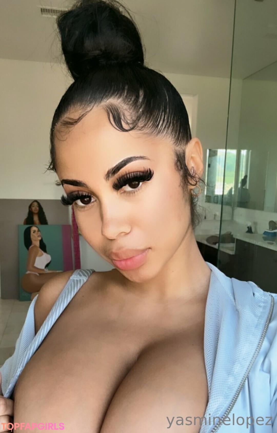 Naakte gelekte OnlyFans-foto van Yasmine Lopez #180