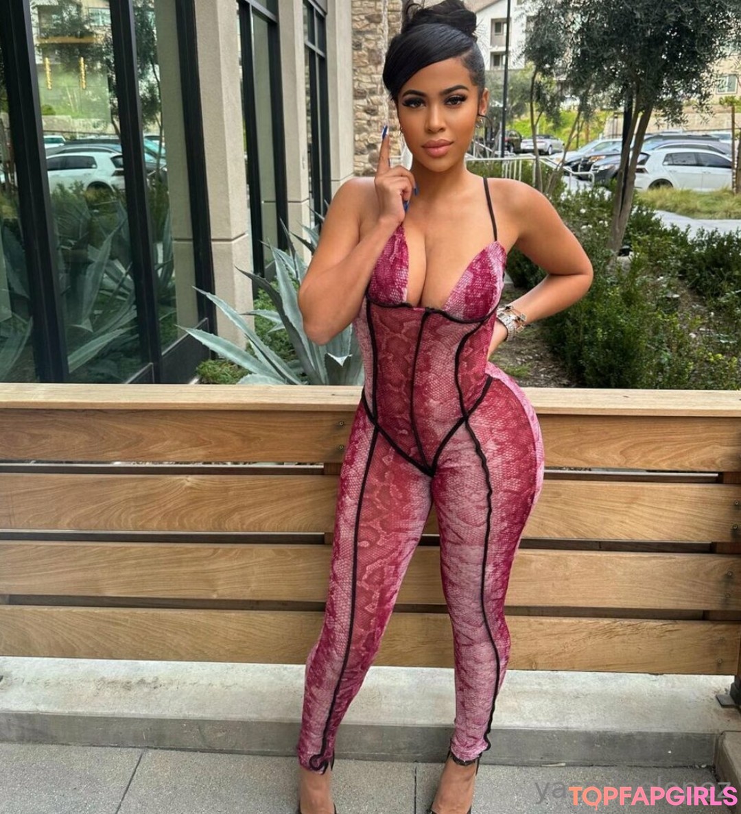 Naakte gelekte OnlyFans-foto van Yasmine Lopez #192