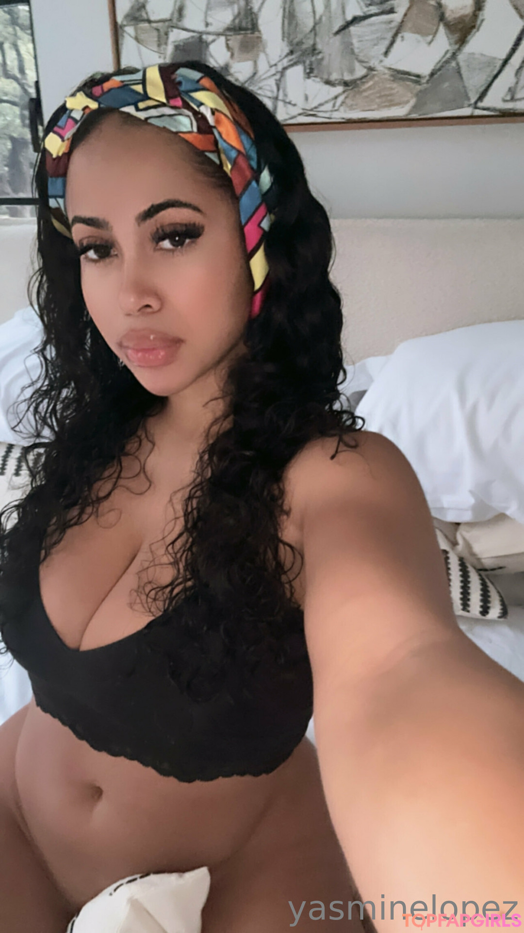 Naakte gelekte OnlyFans-foto van Yasmine Lopez #205