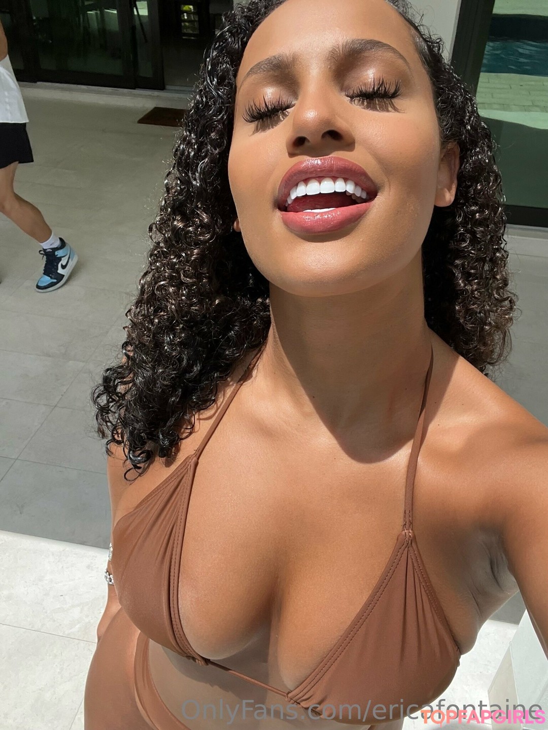 Naakte gelekte OnlyFans-foto van Erica Fontaine #197