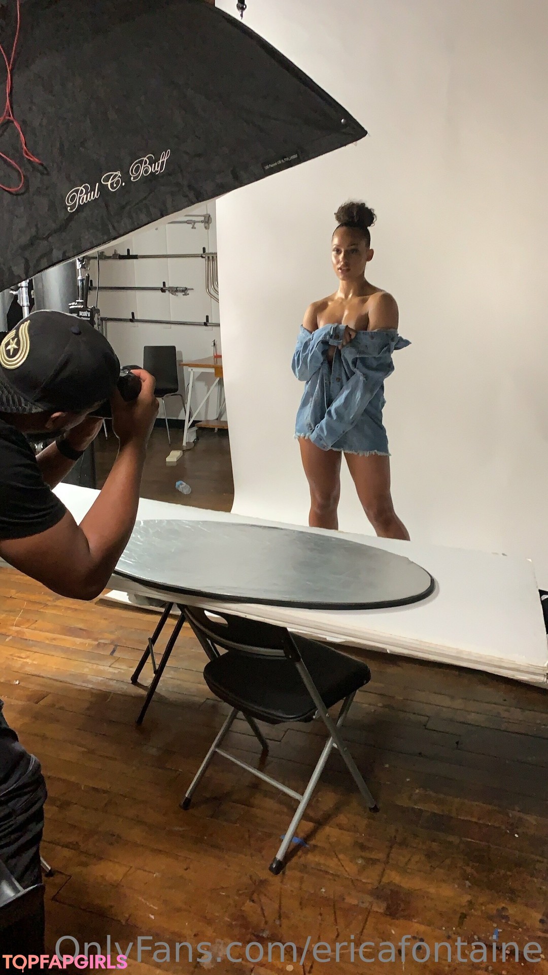 Naakte gelekte OnlyFans-foto van Erica Fontaine #248