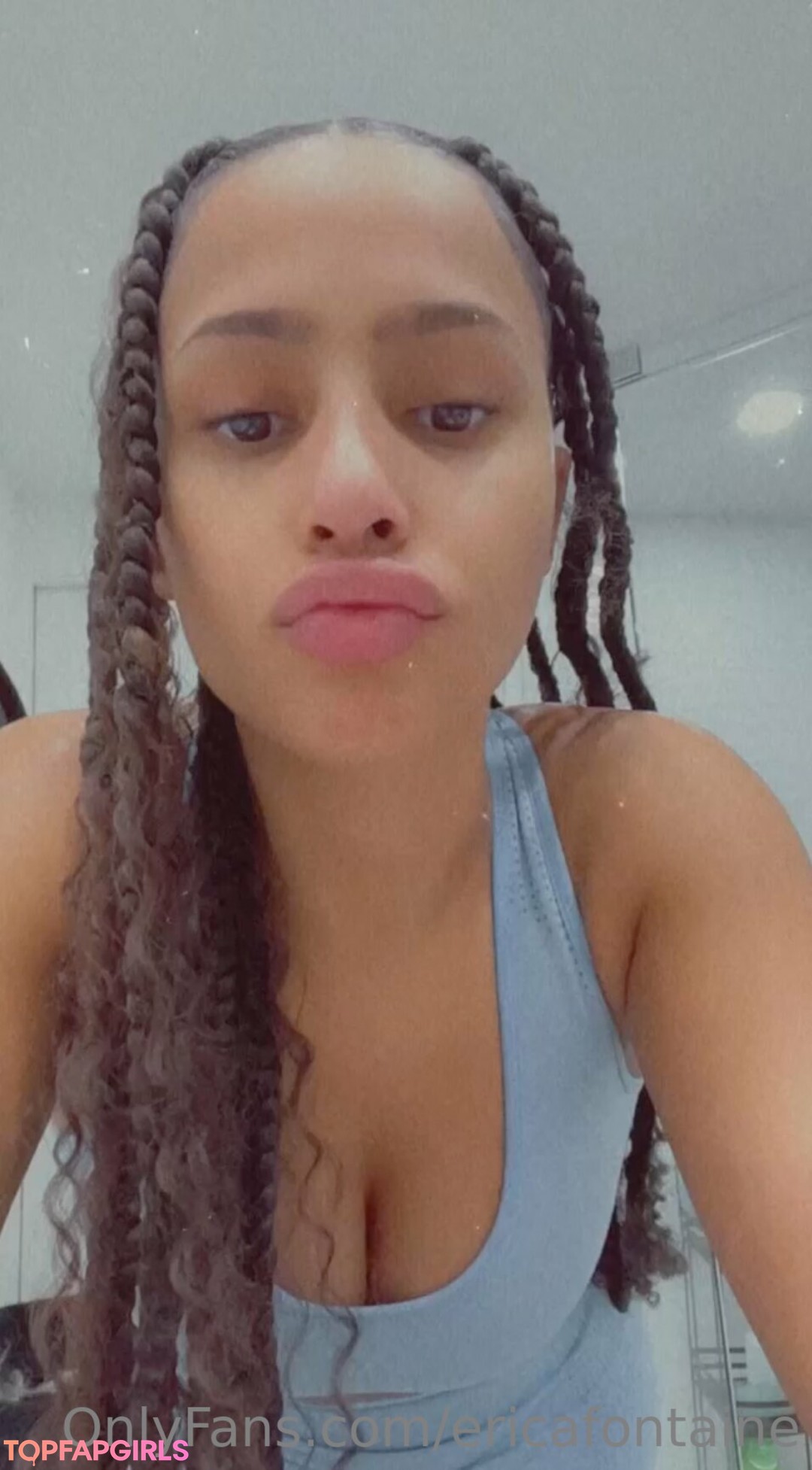 Naakte gelekte OnlyFans-foto van Erica Fontaine #306