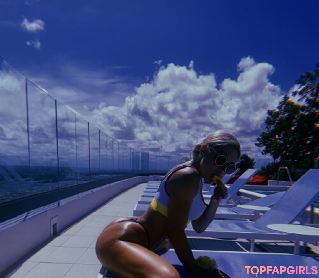 Naakte gelekte OnlyFans-foto van Abella Danger #143